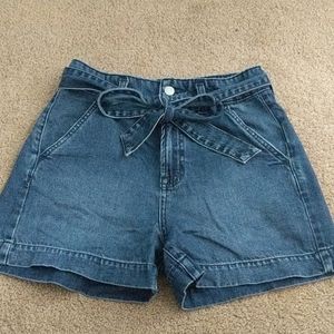 High waisted GAP shorts